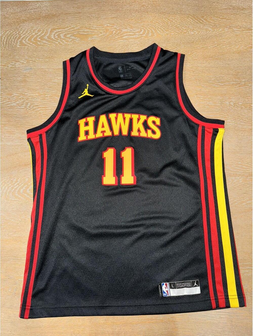 Atlanta Hawks Jersey #11 Trae Young Size LARGE Youth